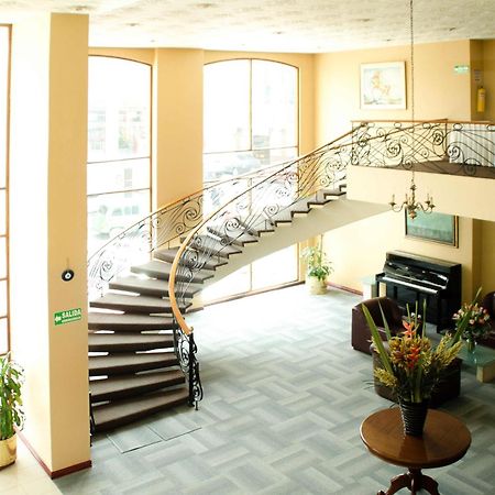 Hotel Dinastia Real Дуитама Экстерьер фото